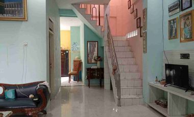 Rumah Murah 2 Lt Di bawah harga pasar Strategis Dekat Puskesmas Munjul Jakarta Timur