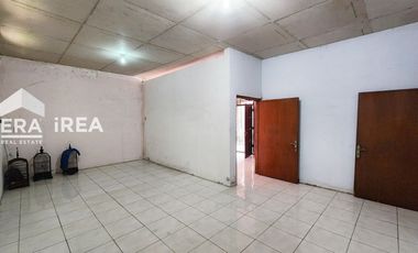 DISEWAKAN GUDANG DI SOLO DEKAT PASAR PUCANGSAWIT DAN KAMPUS UNS