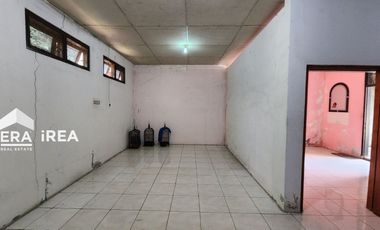 DISEWAKAN GUDANG DI SOLO DEKAT PASAR PUCANGSAWIT DAN KAMPUS UNS