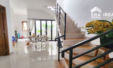 DIJUAL RUMAH CLUSTER 2 LANTAI SIAP HUNI DI SOLO DEKAT LUWES GENTAN