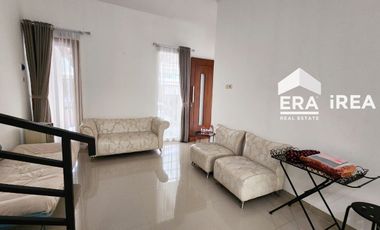 DIJUAL RUMAH CLUSTER 2 LANTAI SIAP HUNI DI SOLO DEKAT LUWES GENTAN