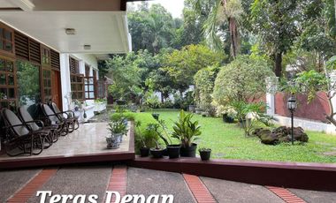 Rumah Cantik Menteng Jual Cepat ada Lokasi Prestige dan Nyaman