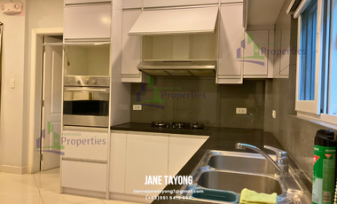 3 Bedrooms 2-Storey House for Rent in Angeles City Pampanga/Near SM City Clark