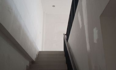 Disewakan Gedung Ruko Lokasi Cipondoh Kota Tangerang