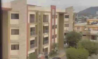 Jardines de San Felipe, alquiler departamento semiamoblado 2 dormitorios 1 parqueo