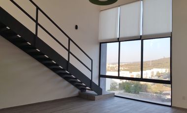 Town House industrial en Valle Tinto, Corregidora, Querétaro.