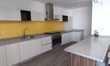 Town House industrial en Valle Tinto, Corregidora, Querétaro.