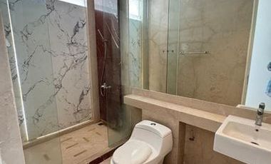 Disewakan Minimalis  Lariz Ville Pakuwon Surabaya Barat