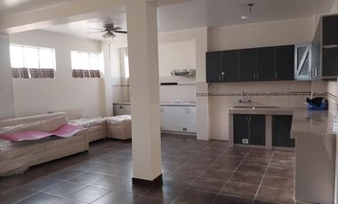 VENTA CASA DE 3 PISOS CHACLACAYO 110.77M2 $130,000 DOLARES