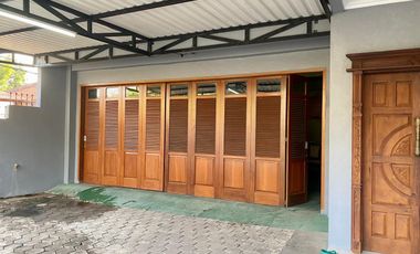Rumah Turun Harga (BU), Murah di Pondok Labu, Luas, Strategis
