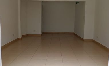 ¡SE ARRIENDA LOCAL COMERCIAL EN EL SECTOR EL PRADO! 🌟