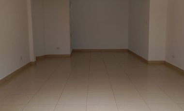 ¡SE ARRIENDA LOCAL COMERCIAL EN EL SECTOR EL PRADO! 🌟