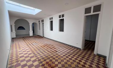 ARRIENDO CASA SAN FRANCISCO