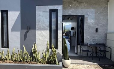 PERMATA TERSEMBUNYI DIJUAL RUMAH VILA VILLA TERBAIK KOTA BATU : GAYA MODERN EROPA, KAPASITAS LEGA, VIEW LUAR BIASA, FASILITAS SERBAGUNA, LOKASI WISATA