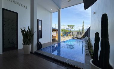 PERMATA TERSEMBUNYI DIJUAL RUMAH VILA VILLA TERBAIK KOTA BATU : GAYA MODERN EROPA, KAPASITAS LEGA, VIEW LUAR BIASA, FASILITAS SERBAGUNA, LOKASI WISATA