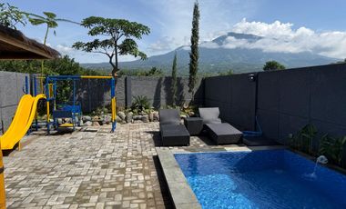 PERMATA TERSEMBUNYI DIJUAL RUMAH VILA VILLA TERBAIK KOTA BATU : GAYA MODERN EROPA, KAPASITAS LEGA, VIEW LUAR BIASA, FASILITAS SERBAGUNA, LOKASI WISATA