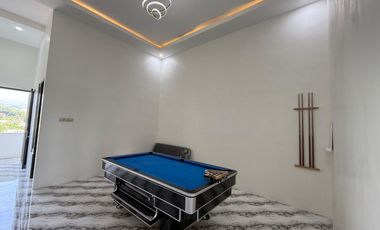 PERMATA TERSEMBUNYI DIJUAL RUMAH VILA VILLA TERBAIK KOTA BATU : GAYA MODERN EROPA, KAPASITAS LEGA, VIEW LUAR BIASA, FASILITAS SERBAGUNA, LOKASI WISATA