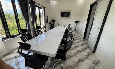 PERMATA TERSEMBUNYI DIJUAL RUMAH VILA VILLA TERBAIK KOTA BATU : GAYA MODERN EROPA, KAPASITAS LEGA, VIEW LUAR BIASA, FASILITAS SERBAGUNA, LOKASI WISATA