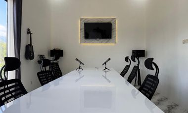 PERMATA TERSEMBUNYI DIJUAL RUMAH VILA VILLA TERBAIK KOTA BATU : GAYA MODERN EROPA, KAPASITAS LEGA, VIEW LUAR BIASA, FASILITAS SERBAGUNA, LOKASI WISATA