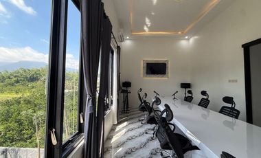 PERMATA TERSEMBUNYI DIJUAL RUMAH VILA VILLA TERBAIK KOTA BATU : GAYA MODERN EROPA, KAPASITAS LEGA, VIEW LUAR BIASA, FASILITAS SERBAGUNA, LOKASI WISATA