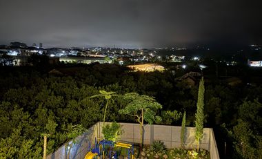 PERMATA TERSEMBUNYI DIJUAL RUMAH VILA VILLA TERBAIK KOTA BATU : GAYA MODERN EROPA, KAPASITAS LEGA, VIEW LUAR BIASA, FASILITAS SERBAGUNA, LOKASI WISATA