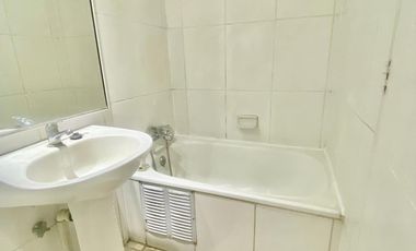 SE VENDE DEPTO EN EDIF. REINA MARGARITA.