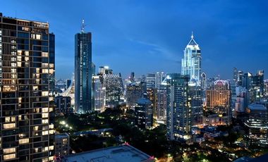 Condo For Sale at Langsuan in Lumphini