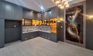 Dijual rumah cantik full renovasi interior di hadap timur di sukajadi