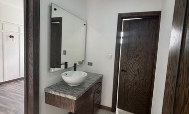 EXCELENTE CASA EN VENTA EN TORRALBA ESTILO CONTEMPORANEO