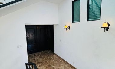 Casa en Venta para Corporativo, Oficina, Notaría!