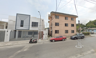 REMATE BANCARIO: Propiedad en Calle Humboldt, Tampico. ¡Cerca de Altama y Ahorro del 50%!