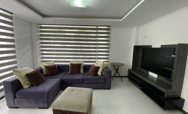 HERMOSO DEPARTAMENTO AMOBLADO DE ARRIENDO EN CUMBAYÁ!! COLEGIO ALEMÁN!!
