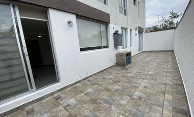 HERMOSO DEPARTAMENTO AMOBLADO DE ARRIENDO EN CUMBAYÁ!! COLEGIO ALEMÁN!!