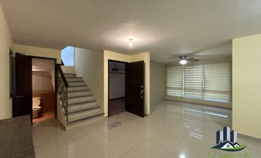 Casa en Renta a dos cuadras de Plaza Monte Magno, sobre el Bulevar Europa