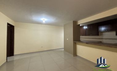 Casa en Renta a dos cuadras de Plaza Monte Magno, sobre el Bulevar Europa