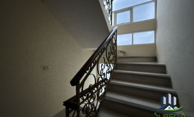 Casa en Renta a dos cuadras de Plaza Monte Magno, sobre el Bulevar Europa