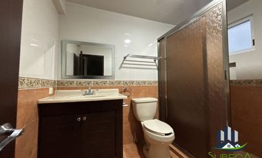 Casa en Renta a dos cuadras de Plaza Monte Magno, sobre el Bulevar Europa