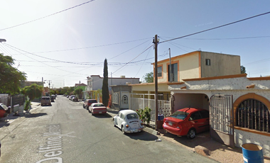 Excelente Oportunidad de Inversión !!! Aprovecha y adquiere esta hermosa y amplia Casa en una de las mejores zonas de Oasis Revolución I, Juárez, Chih