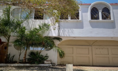 CASA ADJUDICADA EN LA CIMA. COL. LAS PLAYAS, ACAPULCO, GUERRERO