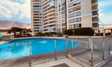 SE VENDE DEPTO EN EDIFICIO AMSTERDAM.