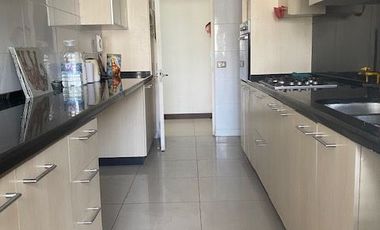 SE VENDE DEPTO EN EDIFICIO AMSTERDAM.