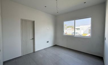 CASA EN VENTA EN FRACCIONAMIENTO LOMAS DE COCOYOC, MORELOS