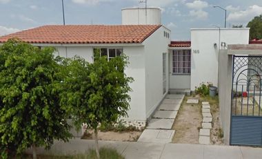 CASA EN VENTA EN PLAZA DEL VIENTO GEOPLAZAS QUERETARO.