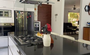 Luxury Home for Sale in Playacar, Playa del Carmen – 854 m² Residence with Rooftop Pool