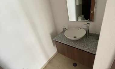 DEPARTAMENTO EN VENTA ZONA ESMERALDA