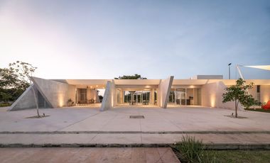 LOTE RESIDENCIAL EN MERIDA, BIEN UBICADO, PRECIO