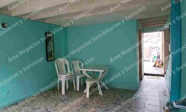 Área alquila casa de dos pisos en el Barrio el Limonar.