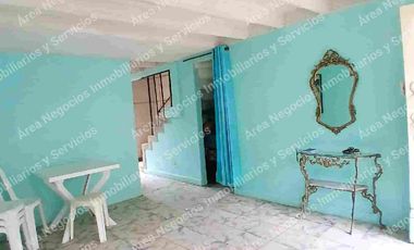 Área alquila casa de dos pisos en el Barrio el Limonar.