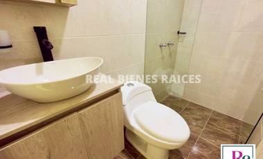 Se vende apartamento en unidad abierta con ascensor