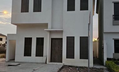 Venta de Casa, Urbanizacion Costalmar II, Guayaquil, Ecuador